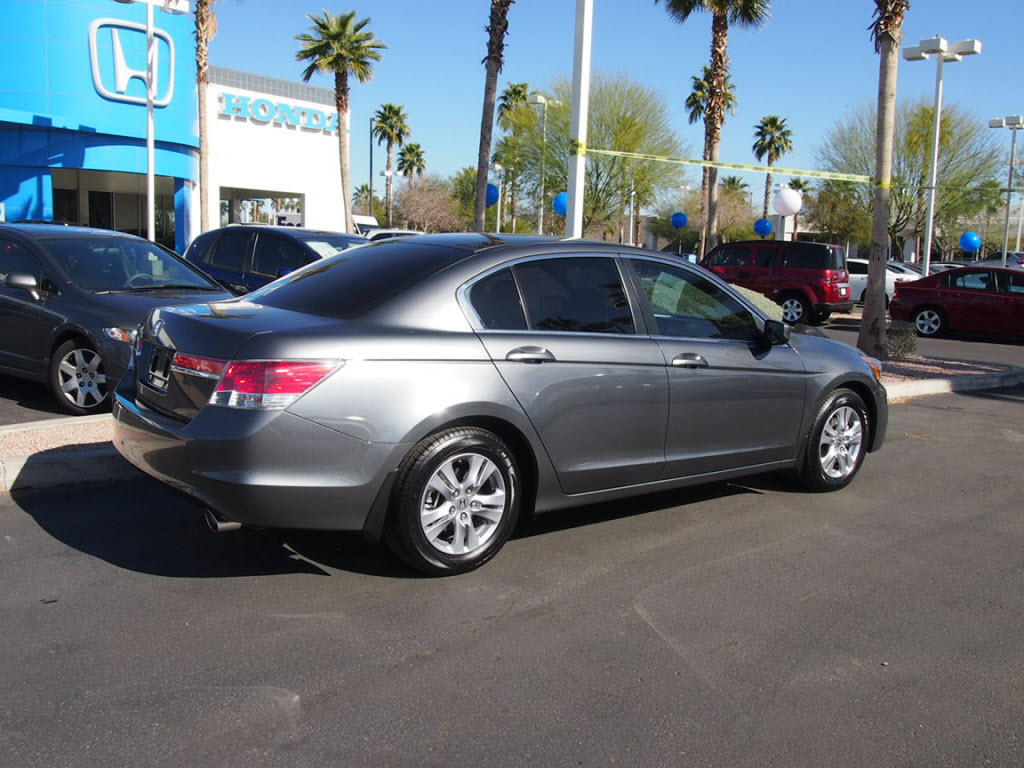 Honda Accord 2012 photo 2