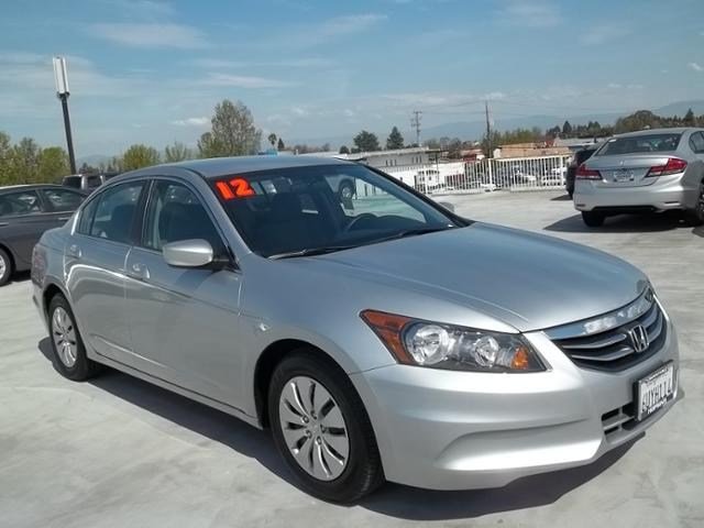 Honda Accord 2012 photo 2