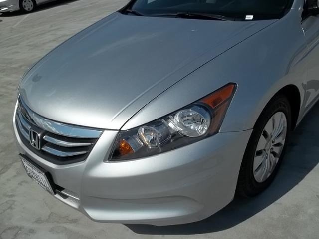 Honda Accord 2012 photo 4