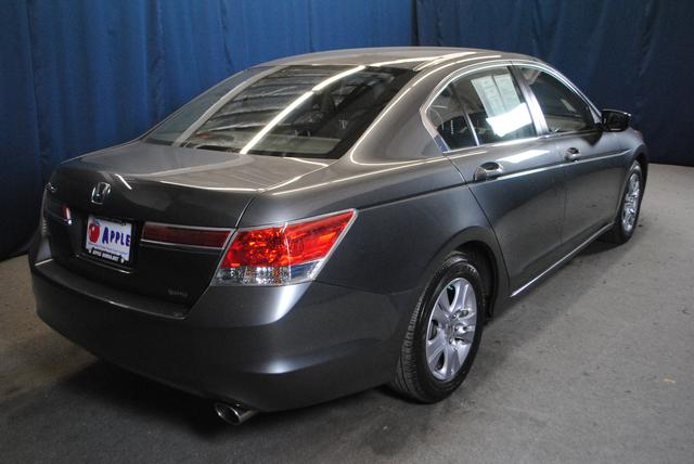 Honda Accord 2012 photo 4