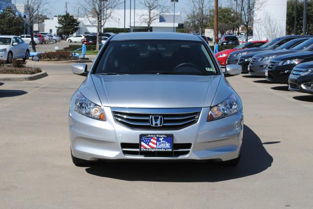 Honda Accord 2012 photo 1