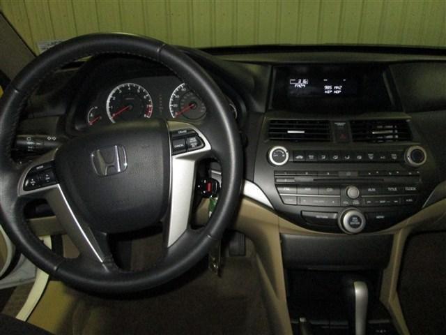 Honda Accord 2012 photo 12