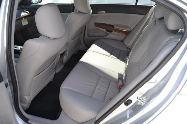 Honda Accord 2012 photo 2