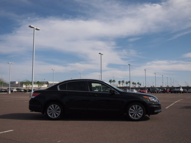 Honda Accord 2012 photo 2