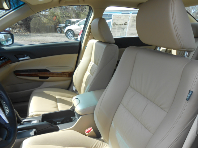 Honda Accord 2012 photo 2