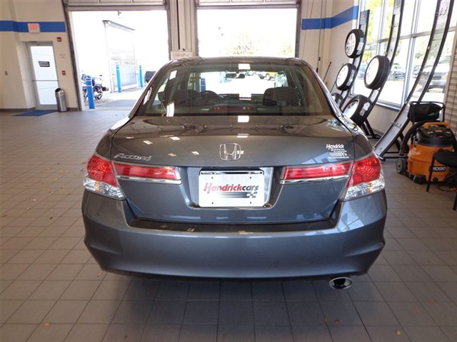Honda Accord 2012 photo 2