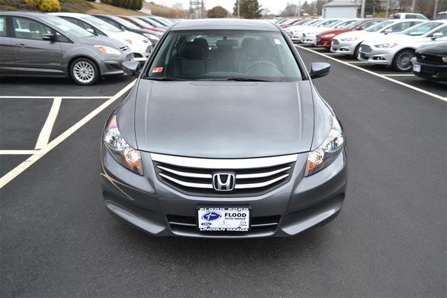 Honda Accord 2012 photo 2