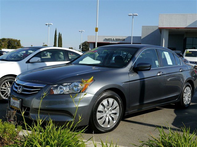 Honda Accord 2012 photo 2