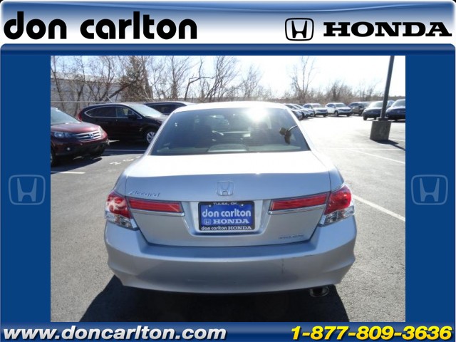 Honda Accord 2012 photo 2