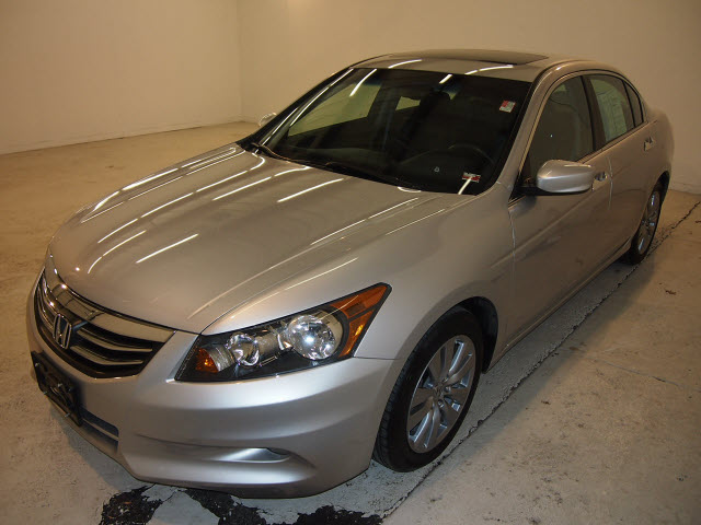 Honda Accord 2012 photo 2