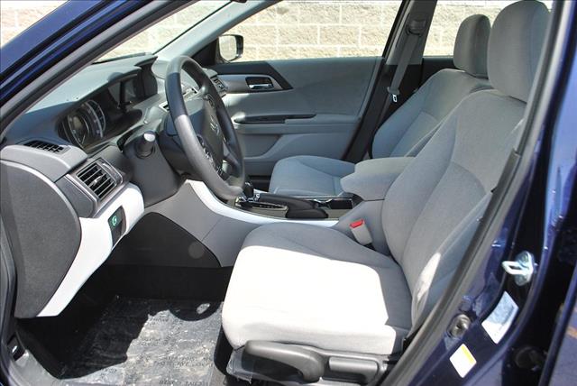 Honda Accord 2013 photo 30