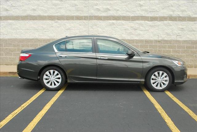 Honda Accord 4WD 4dr SUV Adventure Sedan