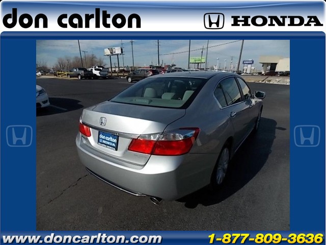 Honda Accord 2013 photo 2