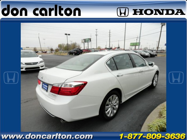 Honda Accord 2013 photo 2
