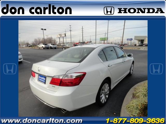 Honda Accord 2013 photo 2