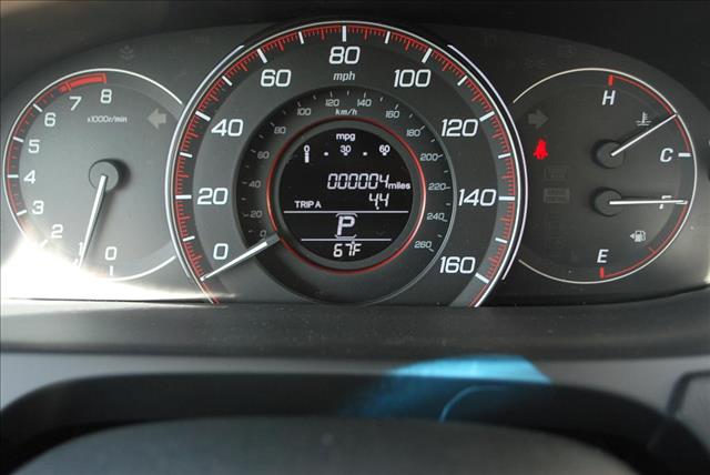 Honda Accord 2013 photo 20