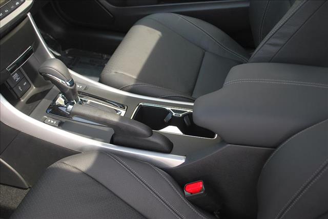 Honda Accord 2013 photo 22