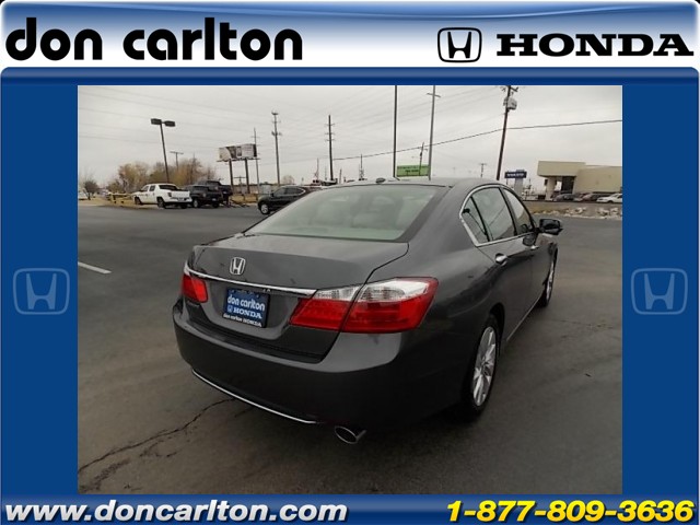 Honda Accord 2013 photo 2