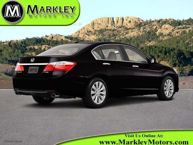 Honda Accord LS 2WD Sedan