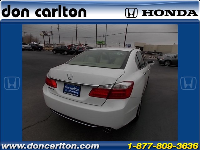 Honda Accord 2013 photo 2