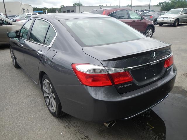 Honda Accord 2013 photo 3