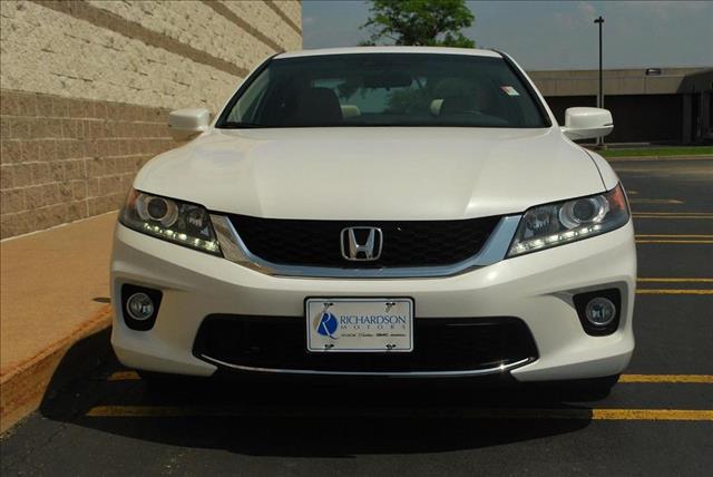 Honda Accord 2013 photo 1