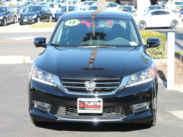 Honda Accord 2013 photo 1