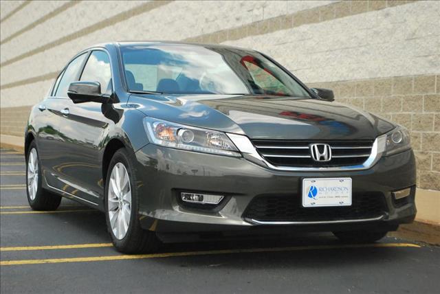 Honda Accord 4WD 4dr SUV Adventure Sedan
