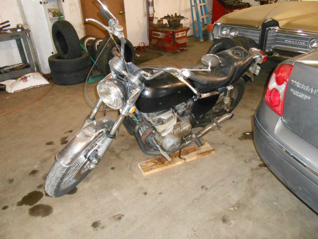 Honda CB750 1972 photo 2