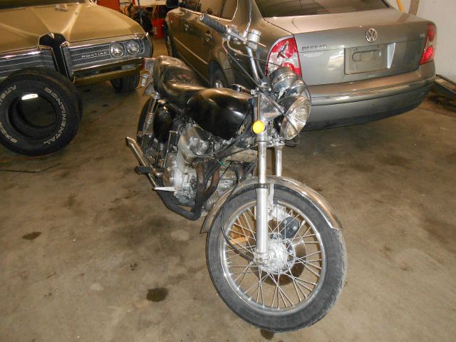 Honda CB750 1972 photo 3