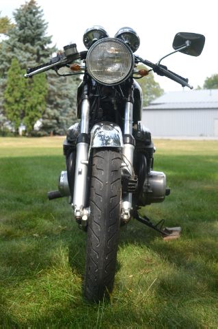 Honda CB750 1976 photo 3