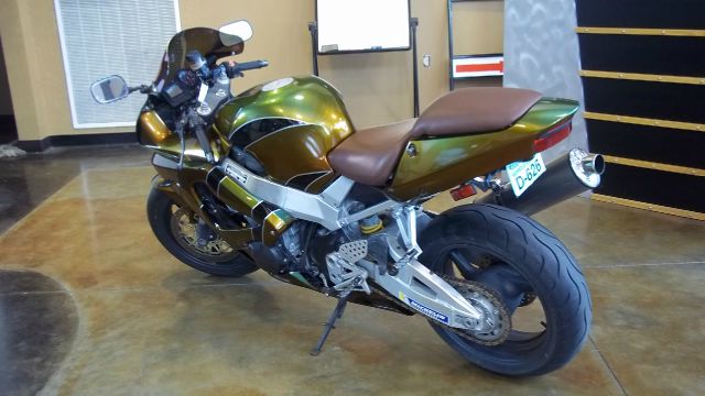 Honda CBR 2001 photo 2