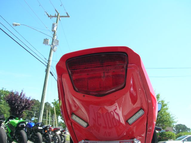 Honda CBR1000RR 2008 photo 3