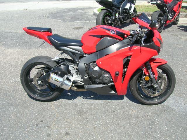 Honda CBR1000RR 2008 photo 4