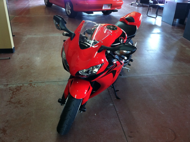 Honda CBR1000RR 2008 photo 2