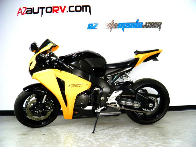 Honda CBR1000RR 2008 photo 1
