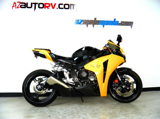 Honda CBR1000RR 2008 photo 2