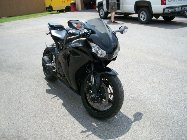 Honda CBR1000RR8 2008 photo 3