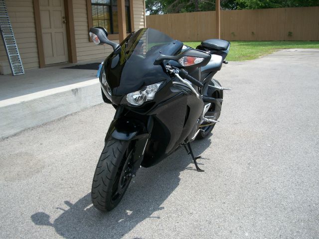 Honda CBR1000RR8 2008 photo 4
