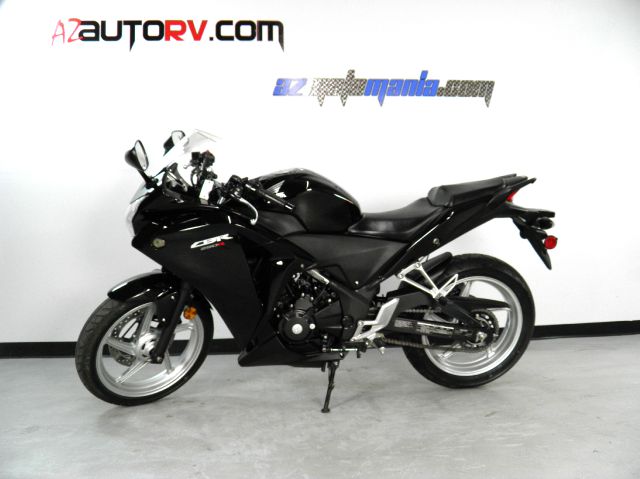 Honda CBR250R 2011 photo 1
