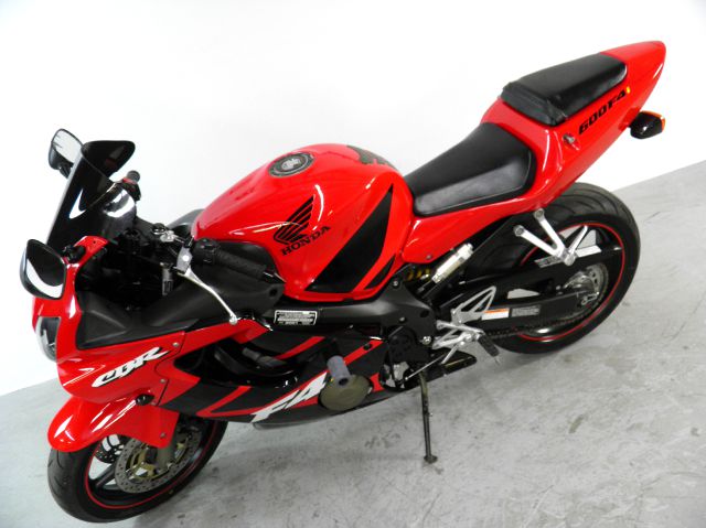 Honda CBR600F4i 2001 photo 3