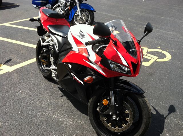 Honda CBR600RR9 2009 photo 1