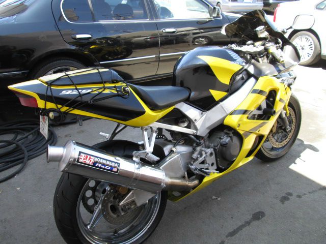 Honda CBR929RR 2000 photo 1