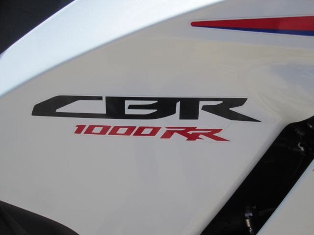 Honda CBRR1000 2012 photo 2
