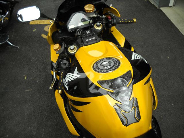 Honda CBR 1000 2006 photo 12