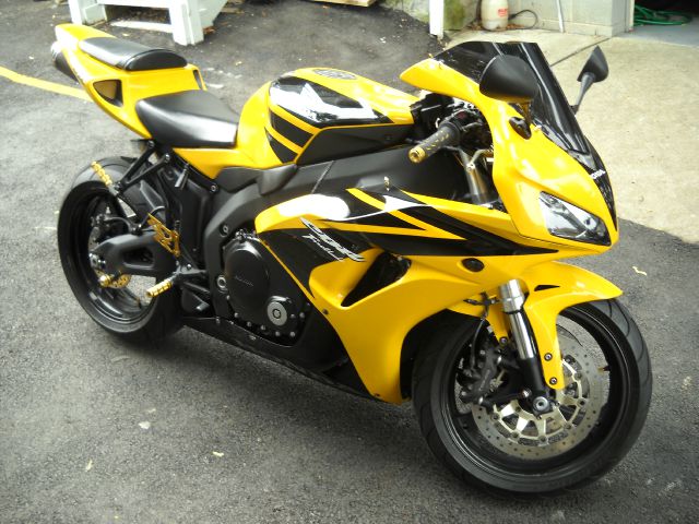 Honda CBR 1000 2006 photo 7