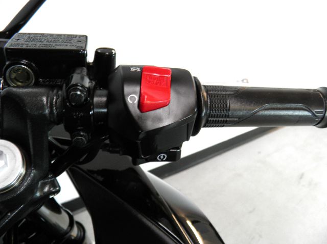 Honda CBR 250R 2012 photo 11