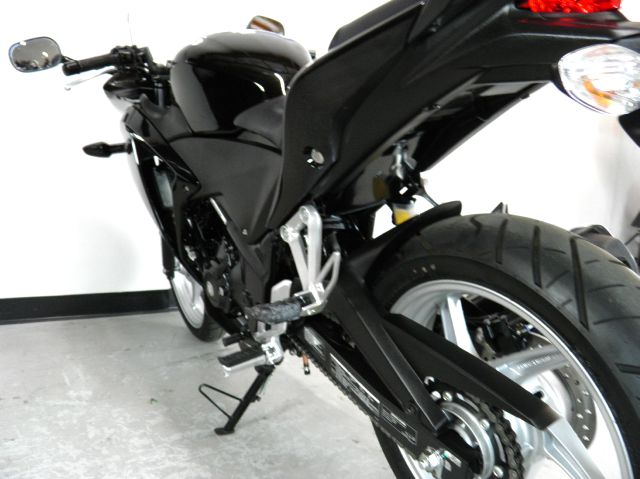 Honda CBR 250R 2012 photo 14