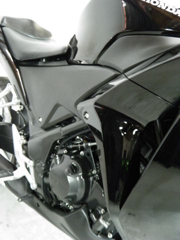Honda CBR 250R 2012 photo 16