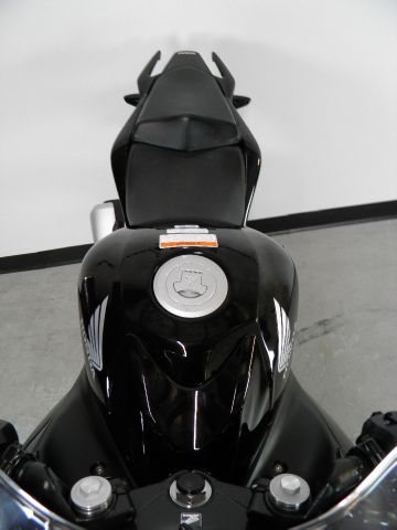 Honda CBR 250R 2012 photo 2
